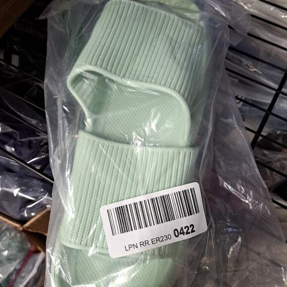 Janetroides Slides Sandals Mint Green Unisex Size 40-41 (US Men’s 7-8) - Picture 9 of 9